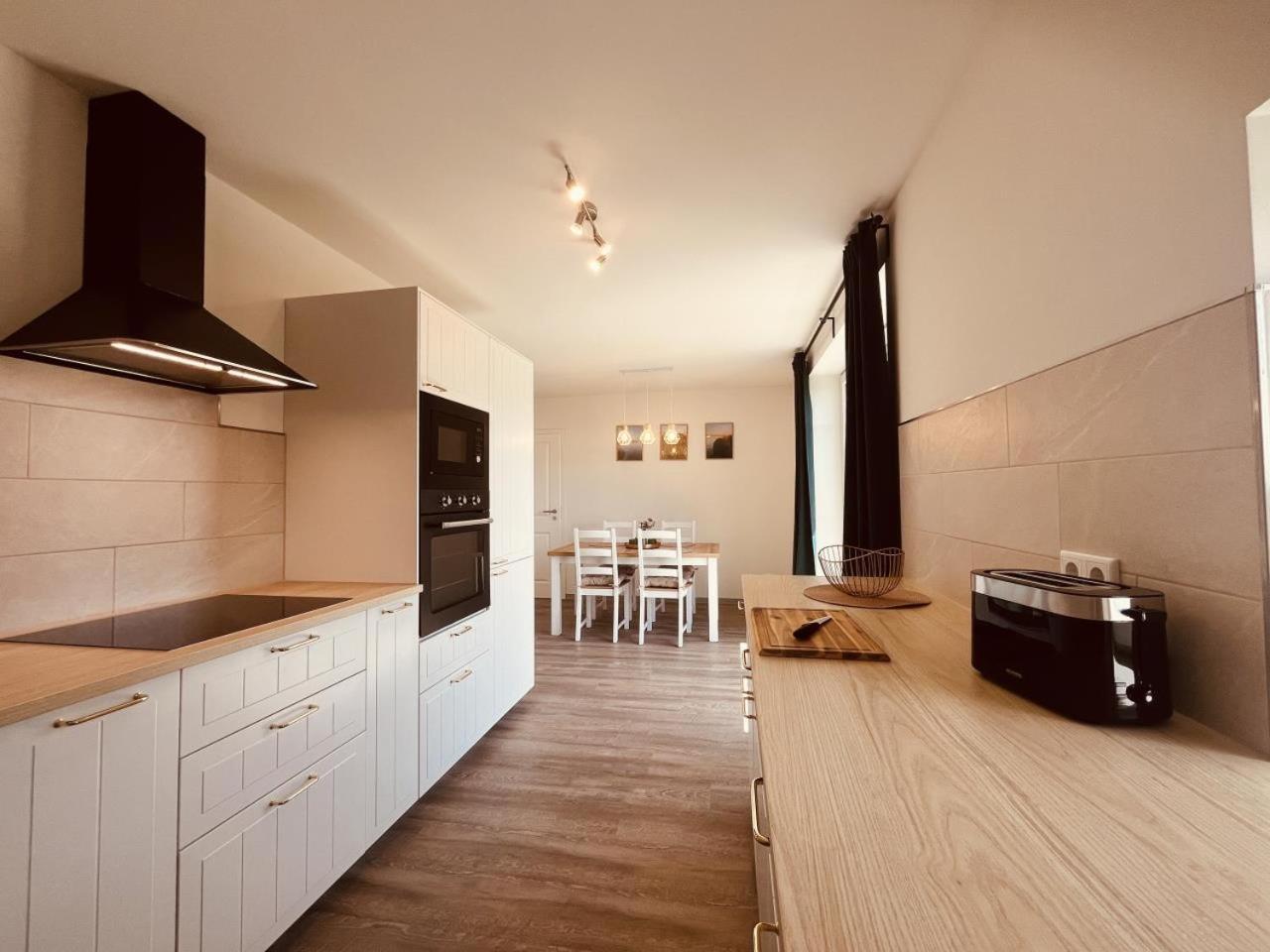 Holmblick - Boddenblick, Balkon, 2 Schlafzimmer, 4 Personen Born Extérieur photo