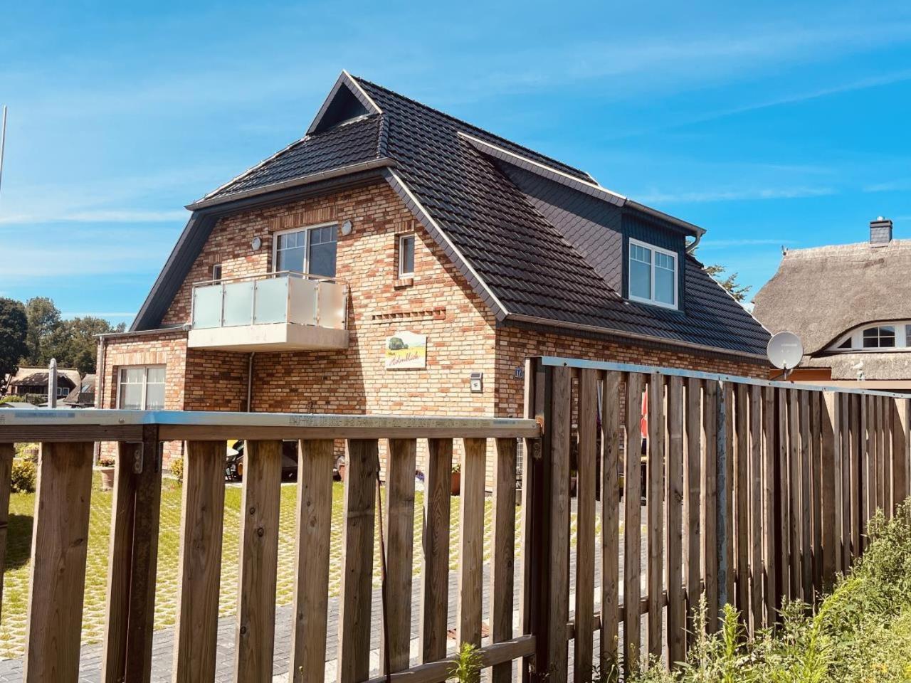 Holmblick - Boddenblick, Balkon, 2 Schlafzimmer, 4 Personen Born Extérieur photo